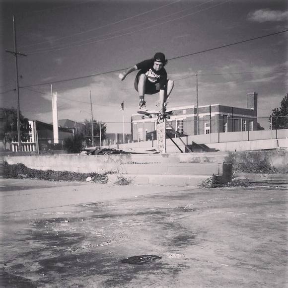 Meet your Posher, Hunter - Picture 1 of 1